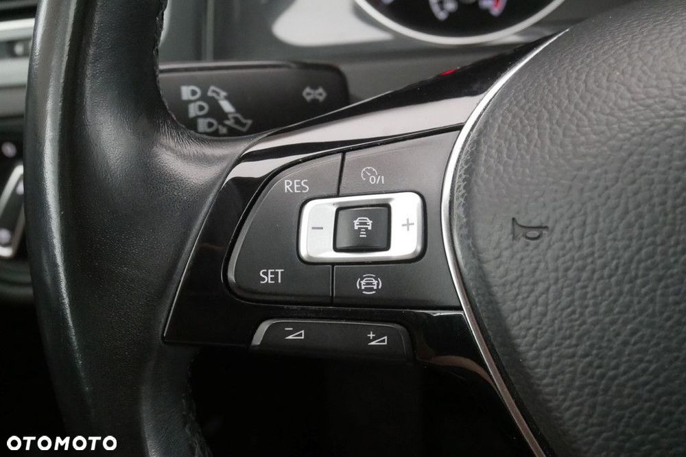 Volkswagen Golf Variant - 19