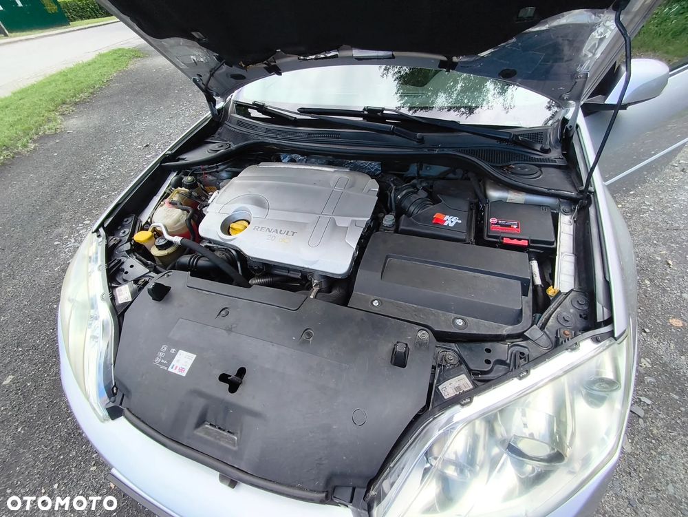 Renault Laguna dCi 150 FAP GT - 27