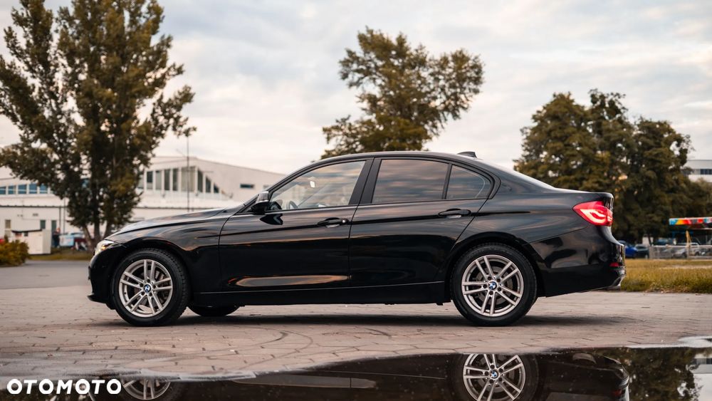 BMW Seria 3 320i GPF xDrive - 3