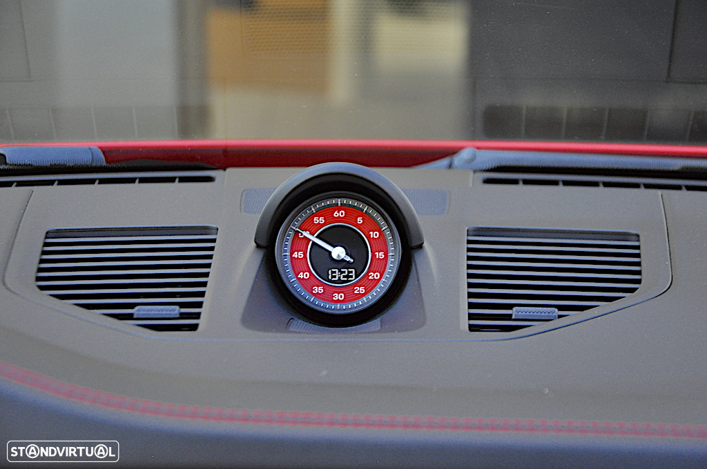 Porsche 911 (992) Turbo S PDK - 35