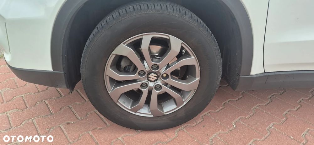 Suzuki Vitara 1.6 (4x2) Comfort+ - 32