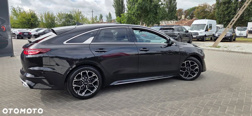 Kia ProCeed 1.5 T-GDI DCT7 OPF GT LINE - 16
