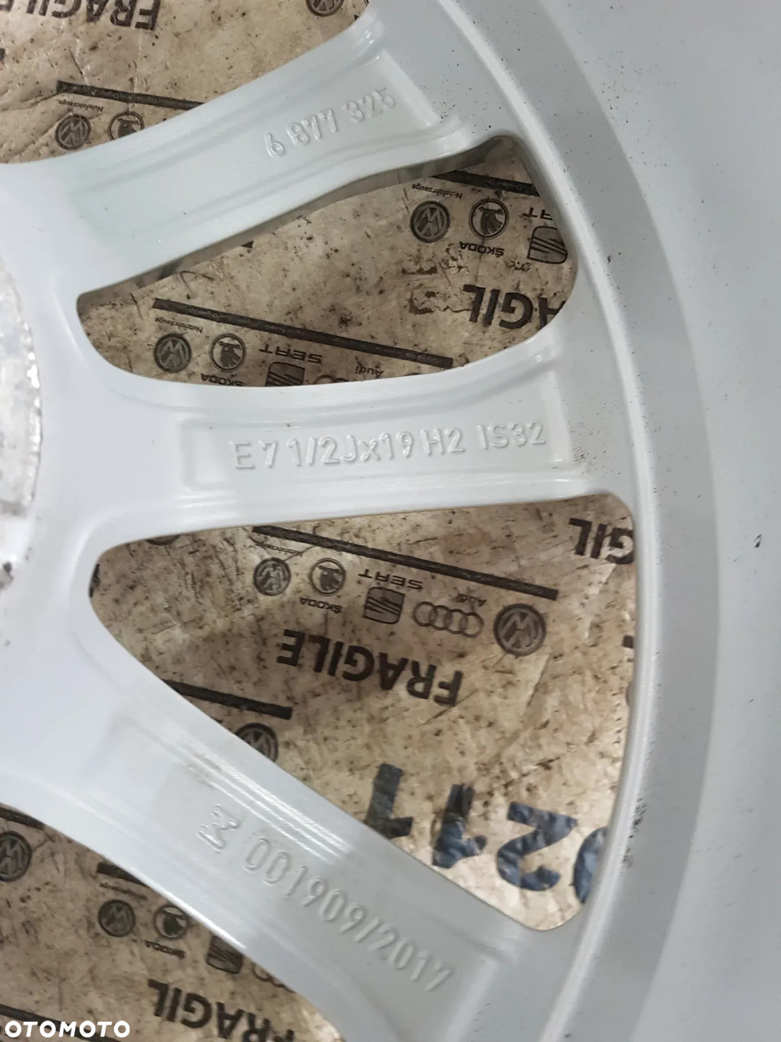 FELGI  ALU ORYGINAŁ BMW X3 G01 X4 G02 5X112 IS32 7,5JX19 6877325 - 19