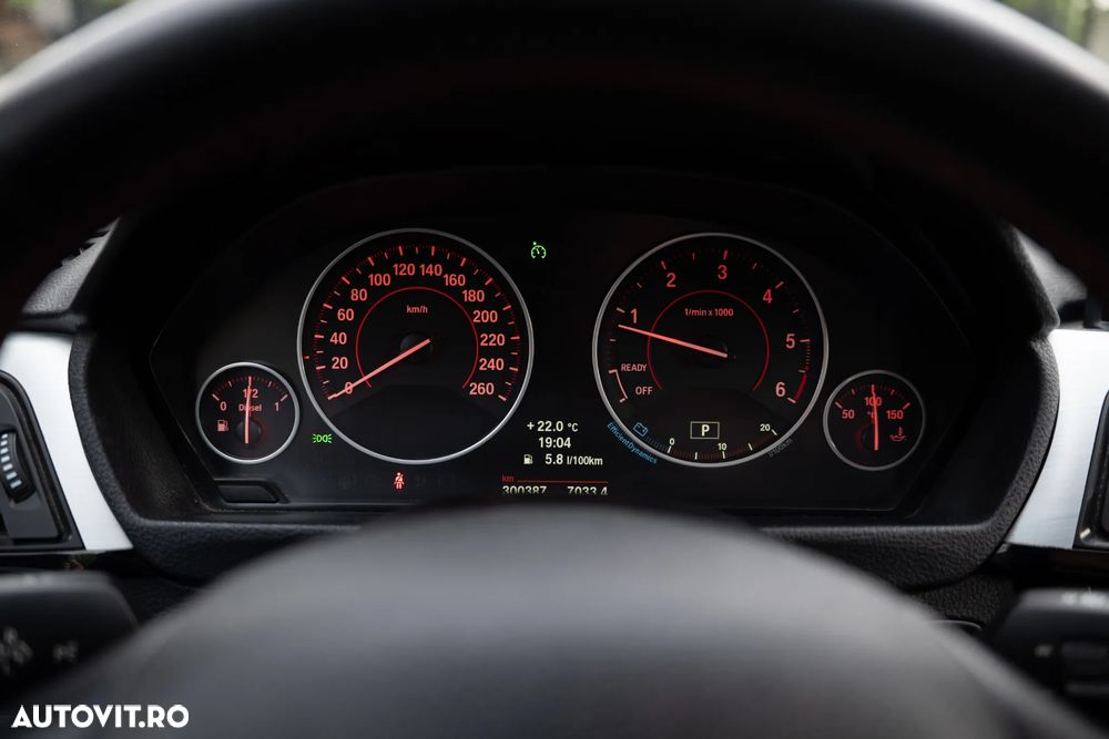 BMW Seria 3 320d Aut. Efficient Dynamics Edition - 16