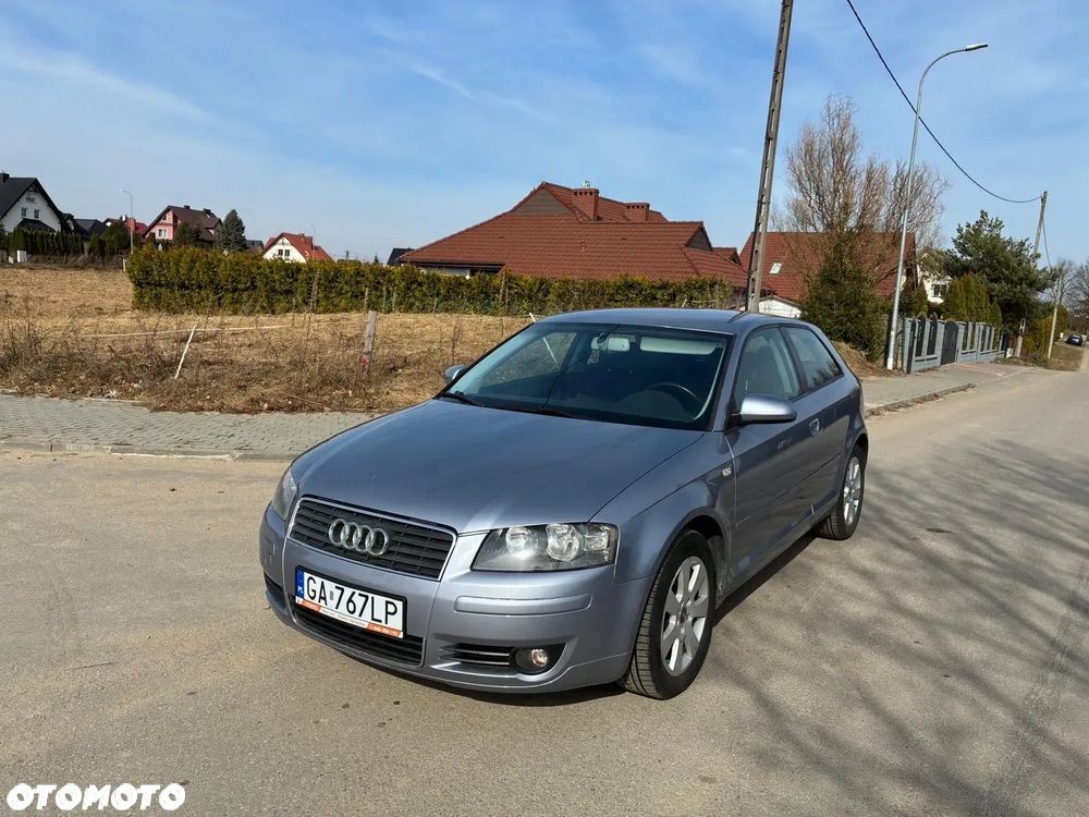 Audi A3 3-drzwiowe 2.0 FSI Ambition - 13