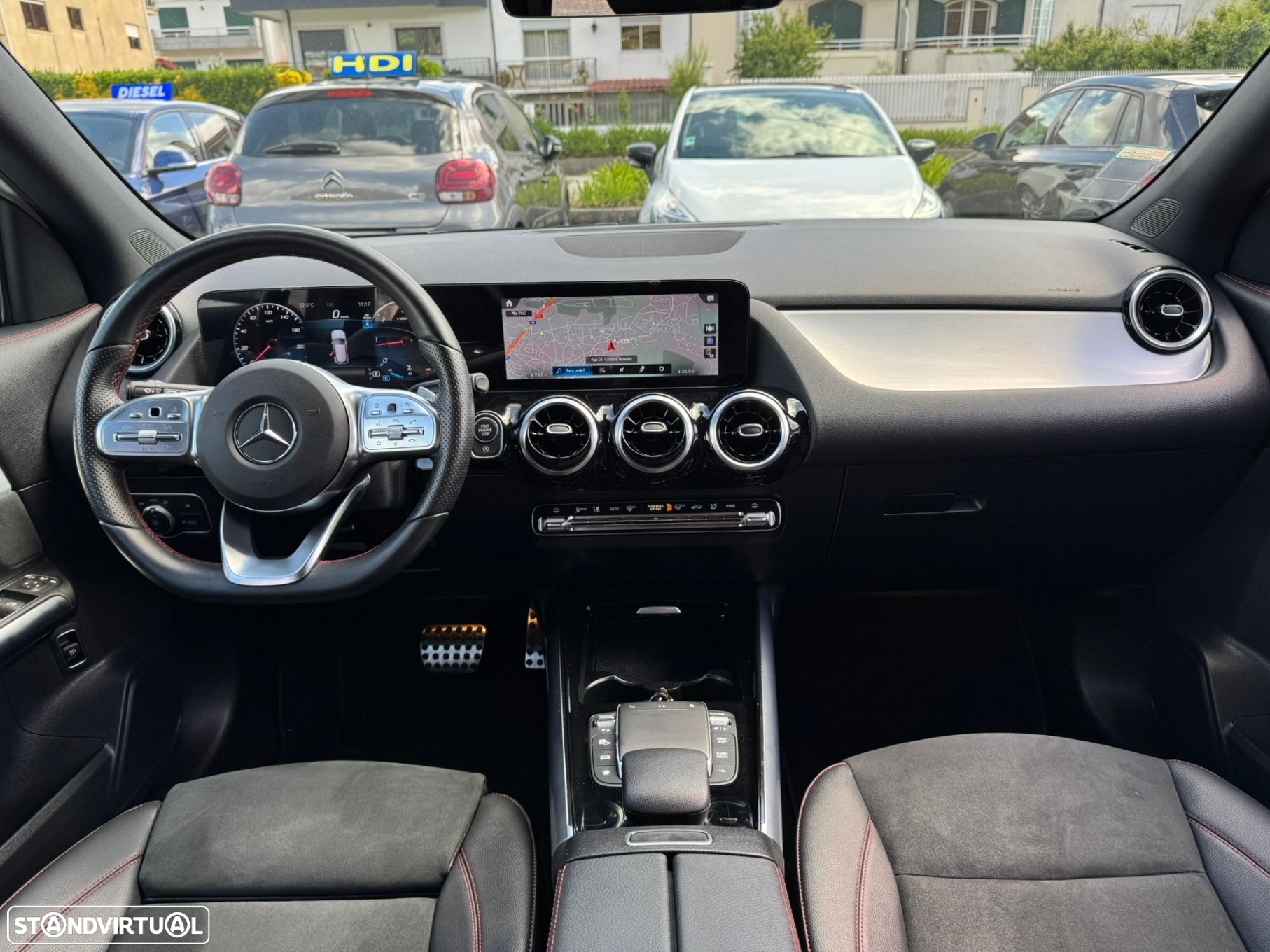 Mercedes-Benz GLA 180 d AMG Line - 10