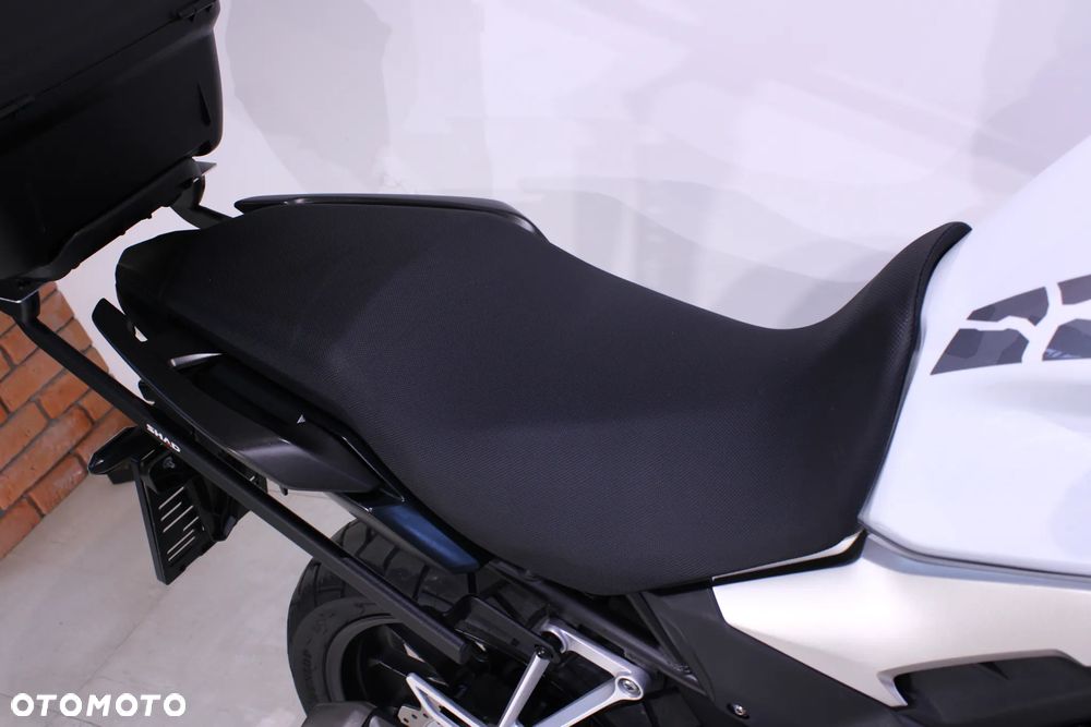 Honda CB - 16