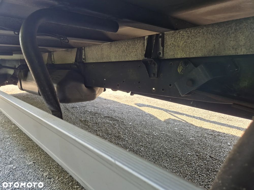 Kontener meblowy 8 palet 443cm winda Dhollandia 750kg , Iveco 2011, Stan bdb! - 9