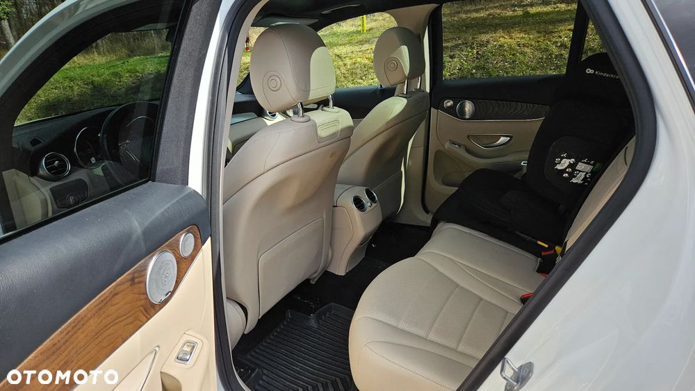 Mercedes-Benz GLC 300 4Matic 9G-TRONIC - 14