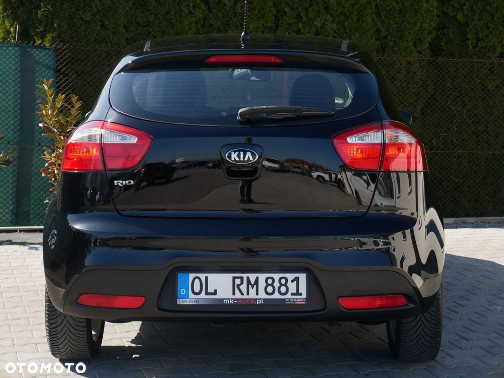 Kia Rio - 8