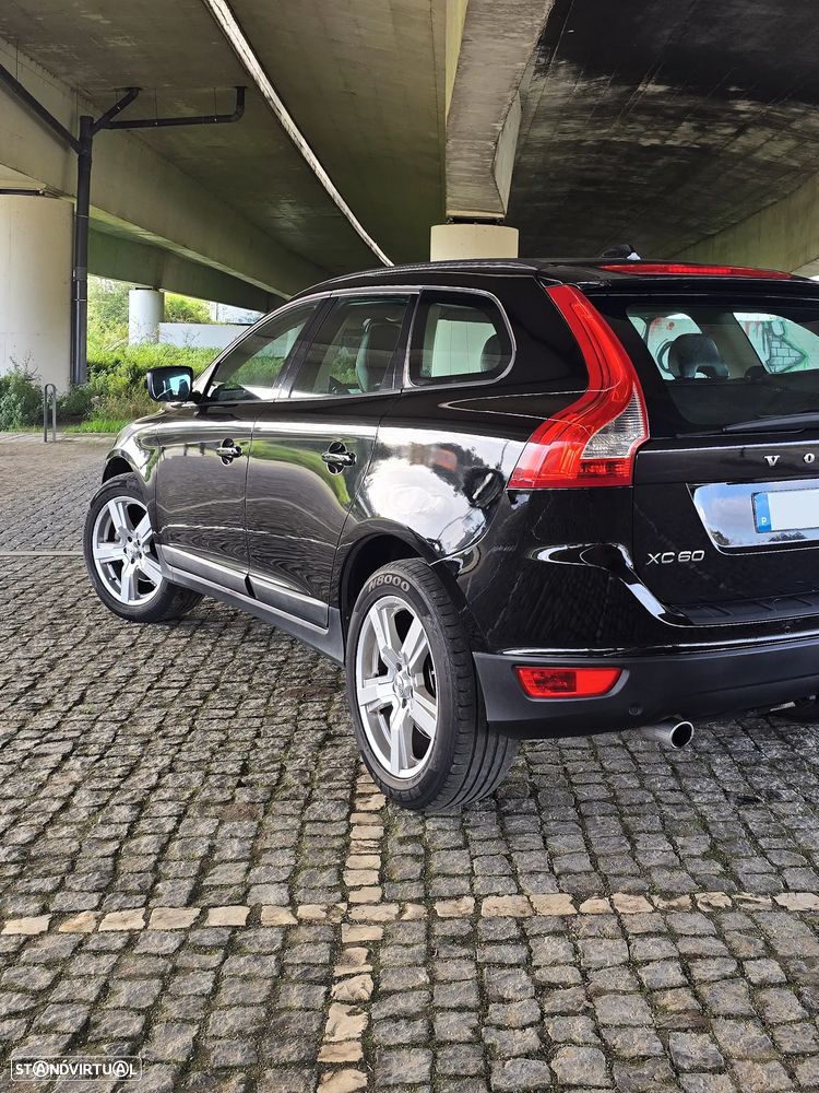 Volvo XC 60 2.4D AWD Aut. Summum - 12