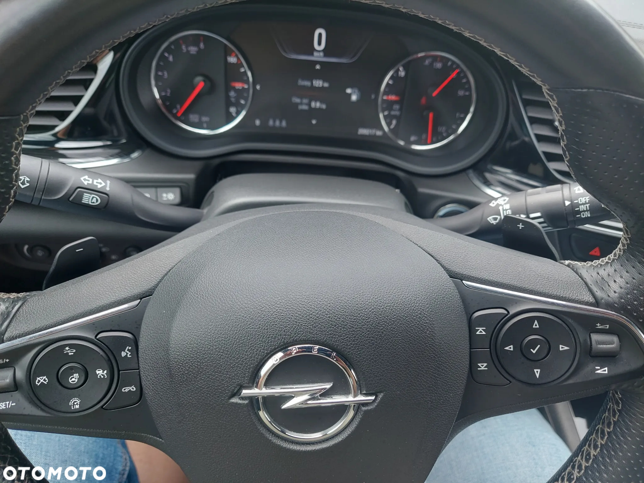 Opel Insignia CT 2.0 CDTI 4x4 Exclusive S&S - 40