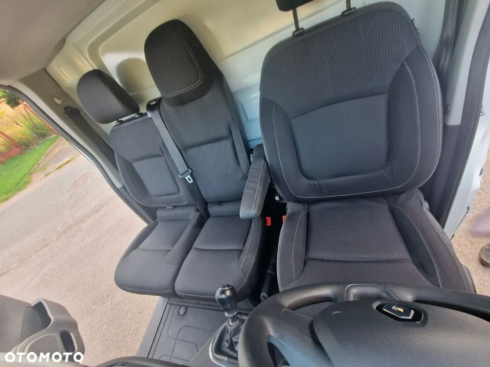 Renault Trafic - 18
