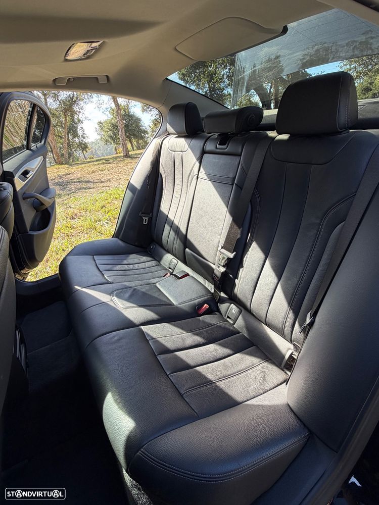 BMW 530 e iPerformance Line Luxury - 48