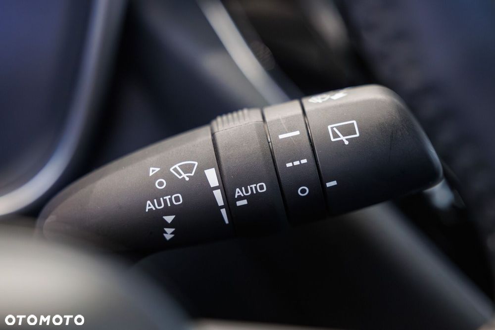 Toyota Corolla 1.8 Hybrid Comfort - 27