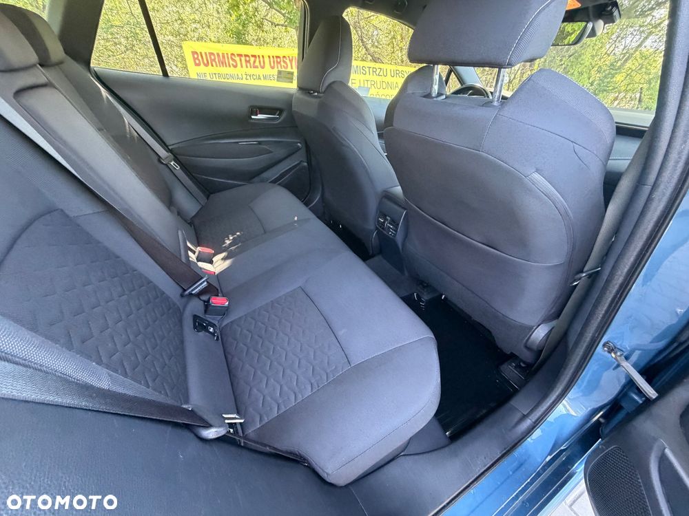Toyota Corolla 1.8 Hybrid Comfort - 28