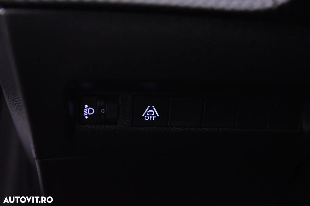 Peugeot 208 1.2L PureTech 100 S&S BVM6 Allure - 16