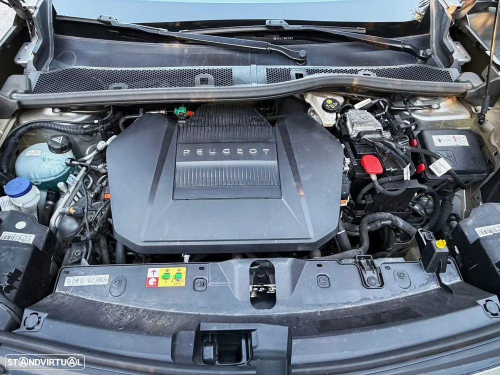 Peugeot e-2008 GT Pack - 29