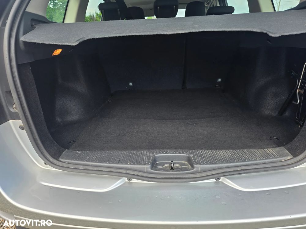 Dacia Logan 0.9 TCe Laureate - 15