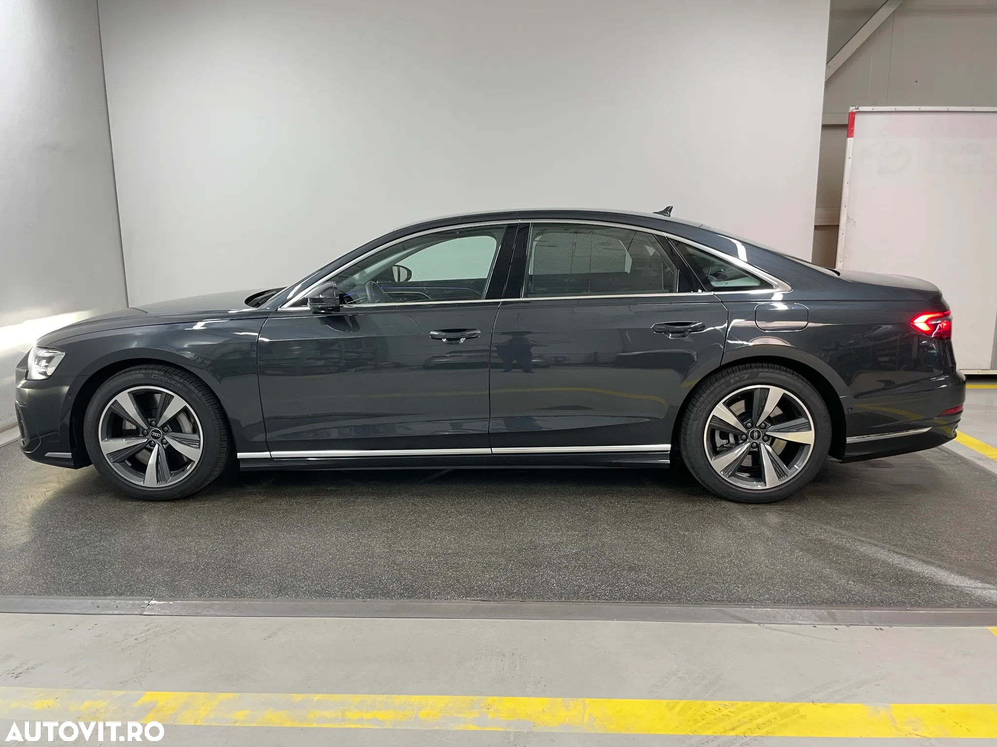 Audi A8 60 TFSI e quattro Tiptronic PHEV - 2