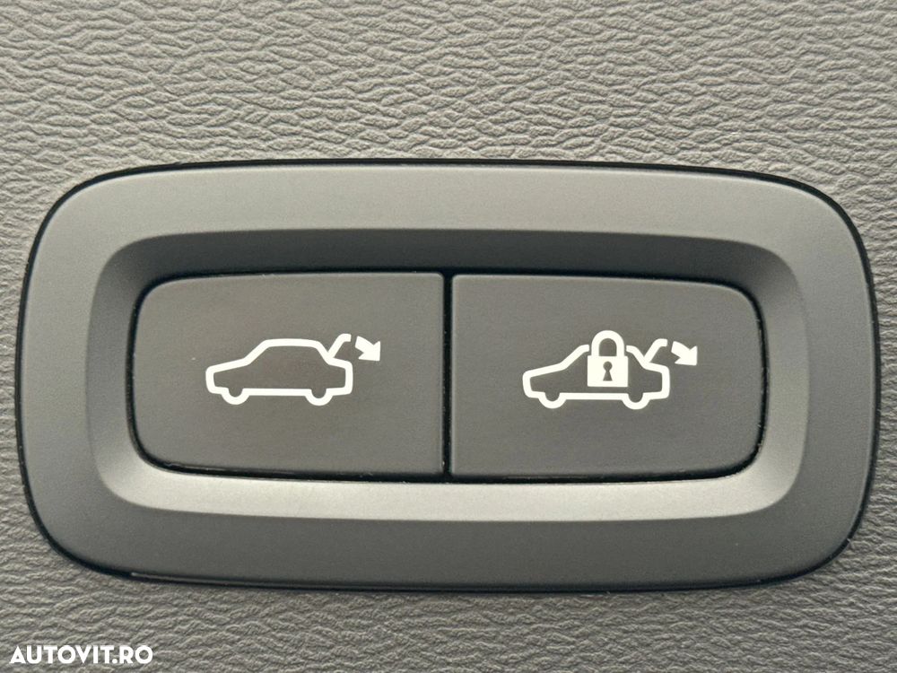 Volvo XC 40 T4 Recharge DKG Inscription Expression - 39