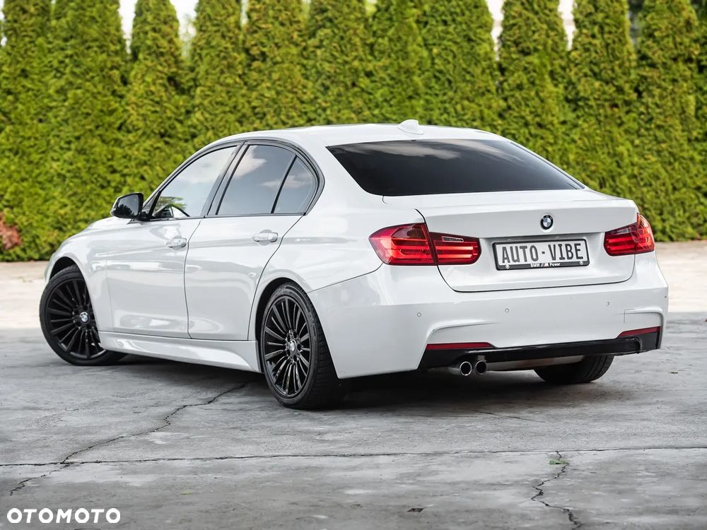 BMW Seria 3 328i xDrive Sport-Aut Sport Line - 9
