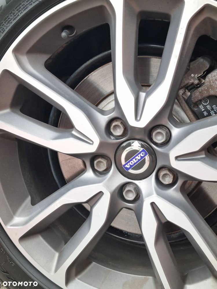 Volvo V60 Cross Country - 22