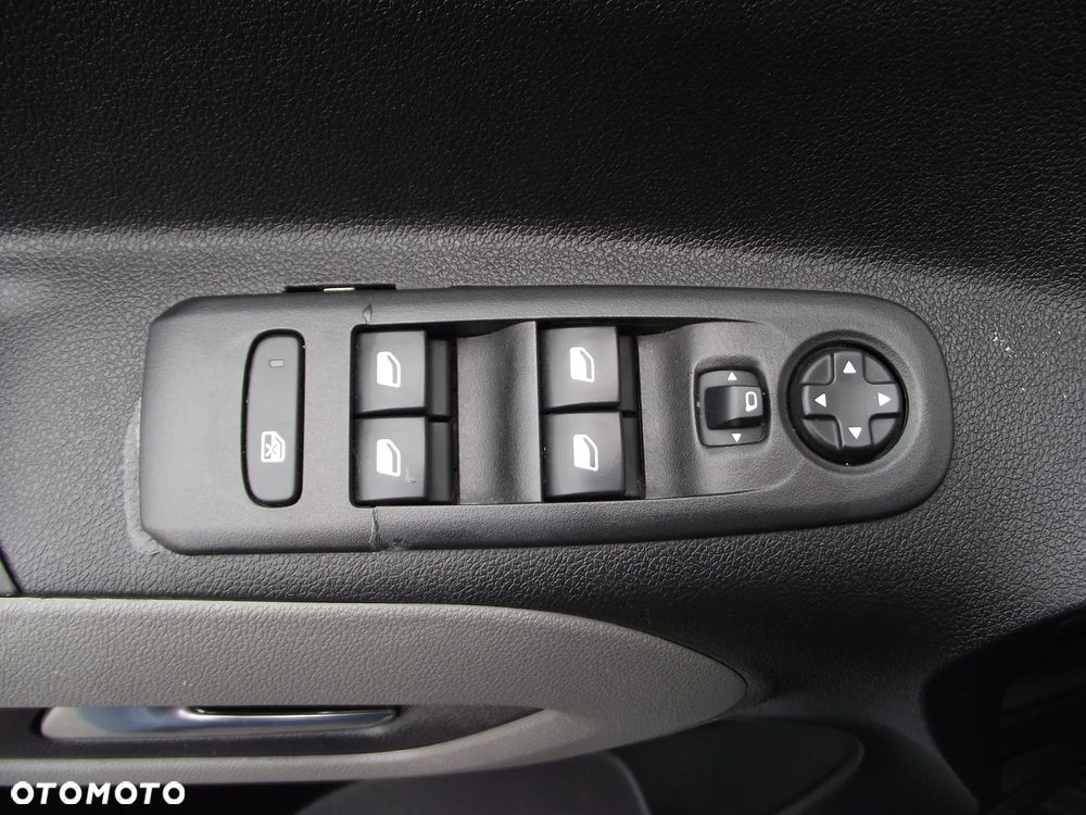 Peugeot Rifter Long 1.5 BlueHDI Allure S&S - 22