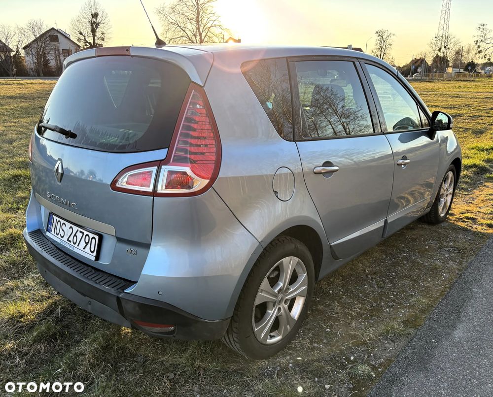 Renault Scenic 2.0 dCi Privilege - 4
