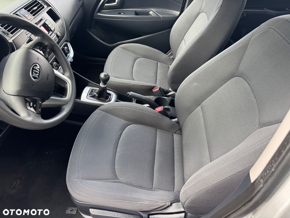 Kia Rio 1.2 Business Line - 12