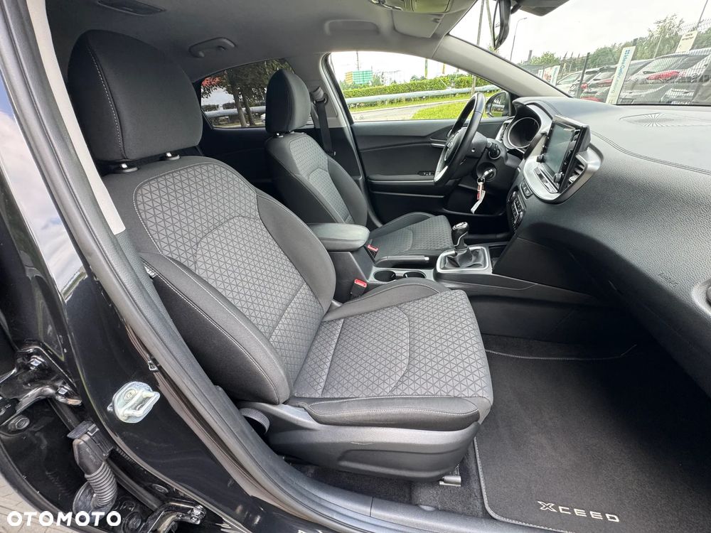 Kia XCeed 1.4 T-GDI L - 32