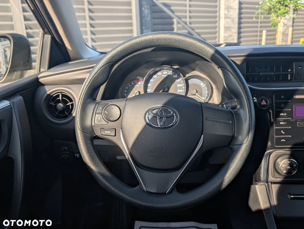 Toyota Corolla 1.33 Active - 24