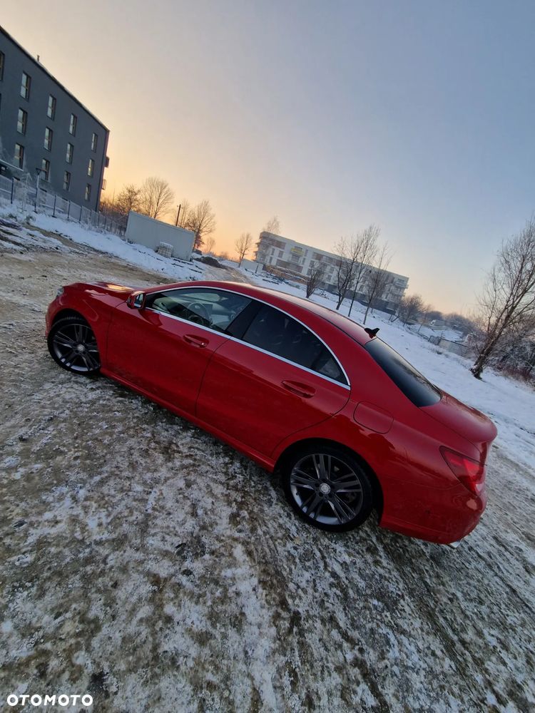 Mercedes-Benz CLA 180 7G-DCT - 12