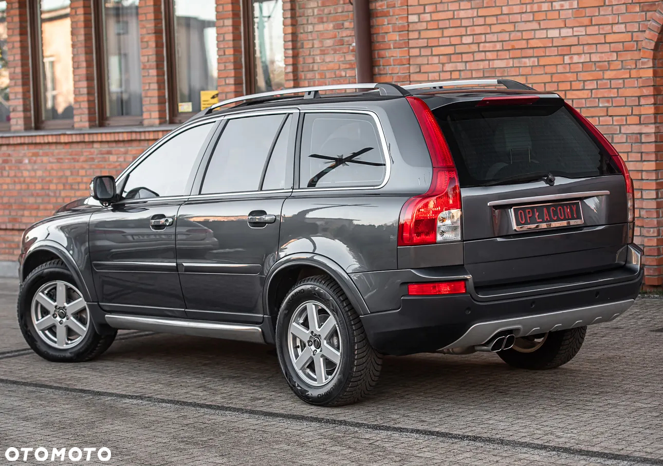 Volvo XC 90 - 9