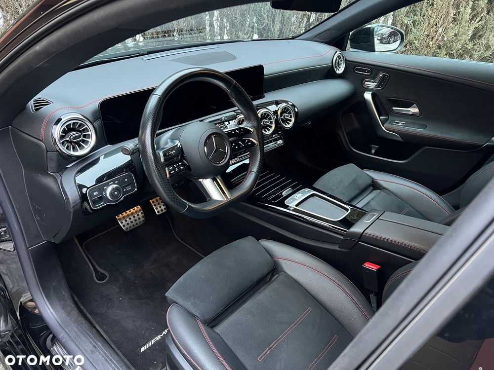 Mercedes-Benz CLA - 9