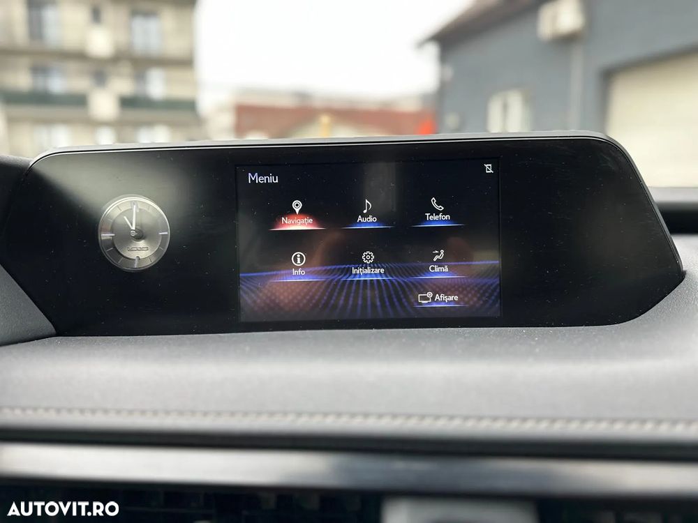 Lexus UX 200 FWD Executive - 30