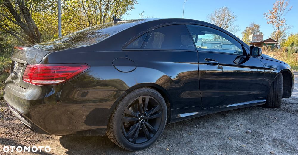 Mercedes-Benz Klasa E 400 4Matic 9G-TRONIC AMG Line - 4