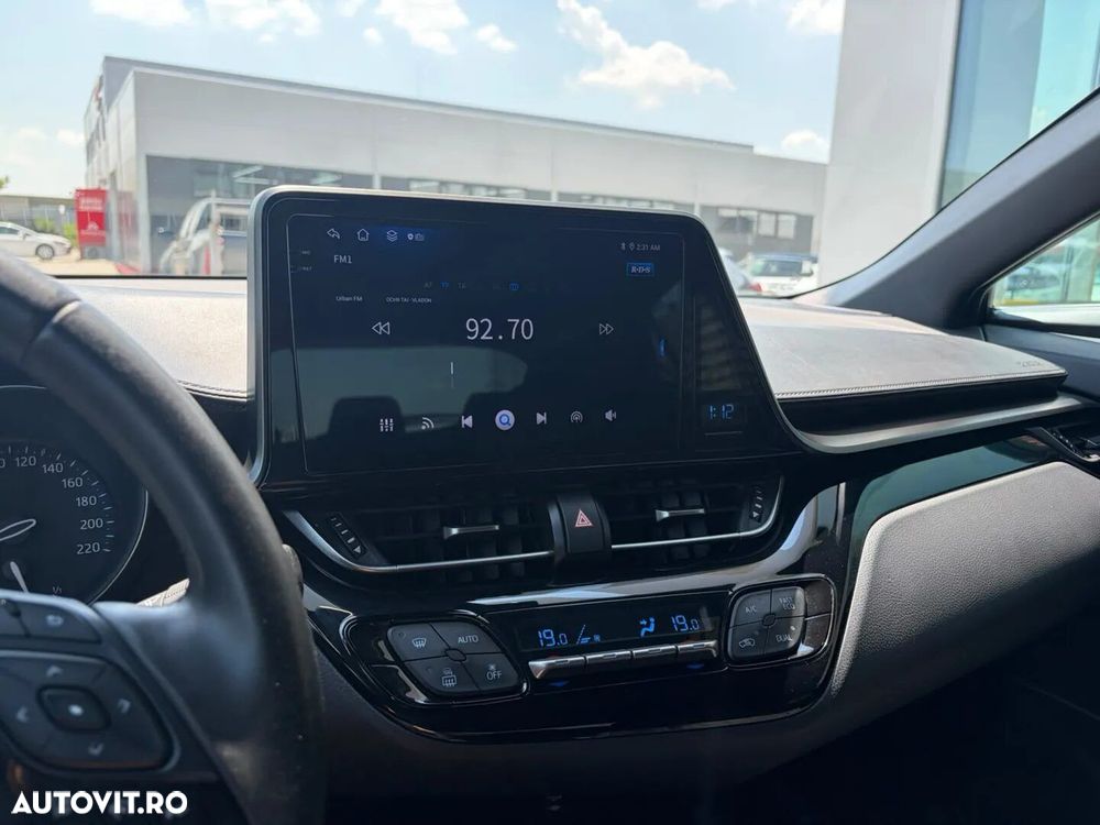 Toyota C-HR 1.8 HSD 122 CP 4x2 CVT Cult - 13