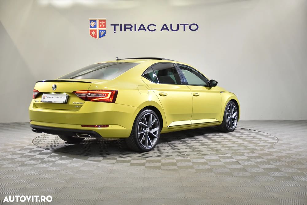 Skoda Superb 2.0 TSI 4X4 DSG Sportline - 6