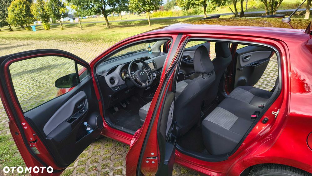Toyota Yaris 2016 photo 5