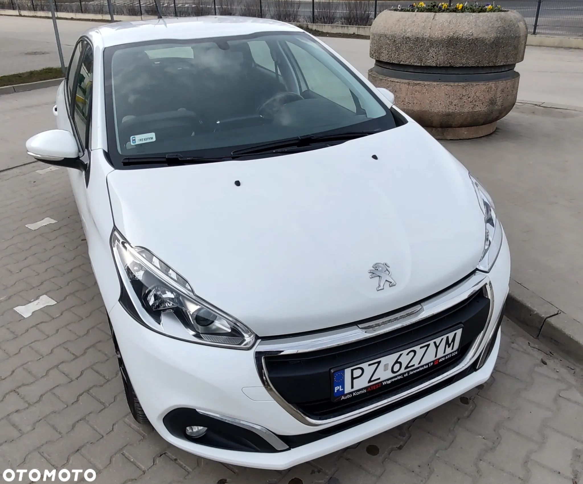 Peugeot 208 1.2 PureTech Allure - 1