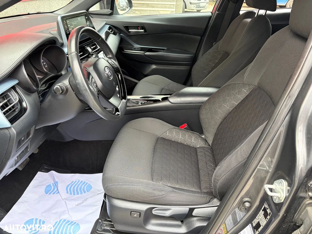 Toyota C-HR 2.0 HSD 184 CP 4x2 CVT Classy Bi-Tone - 18