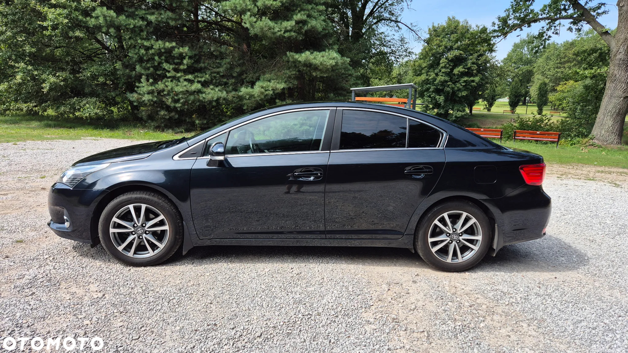 Toyota Avensis 1.8 Multidrive S Sol - 4
