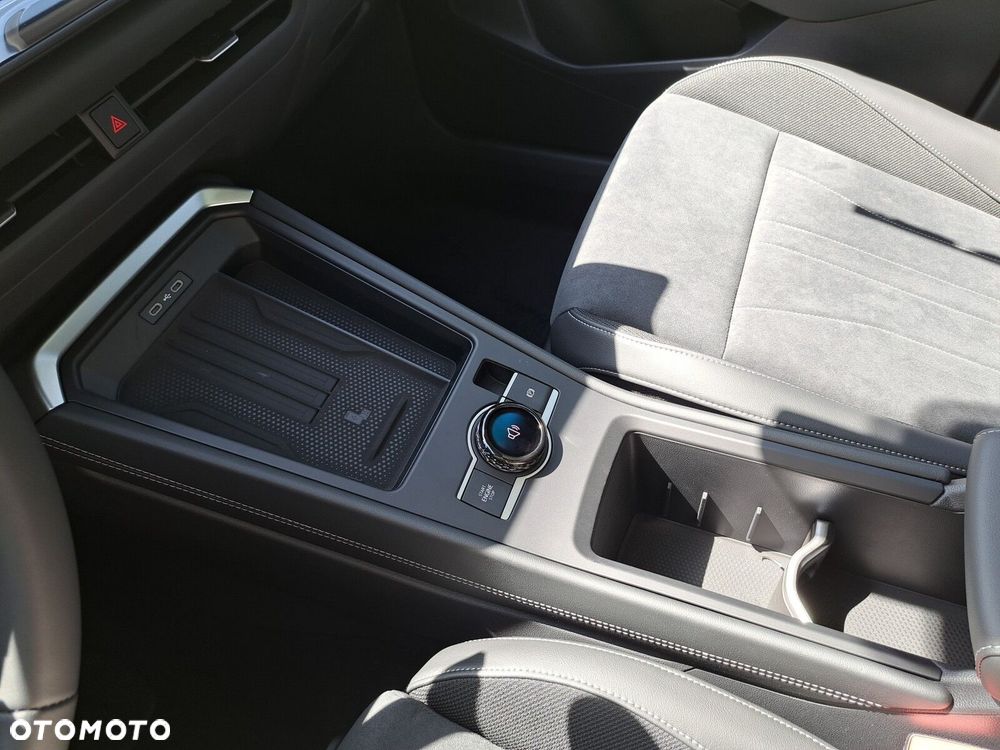 Volkswagen T-Roc - 19