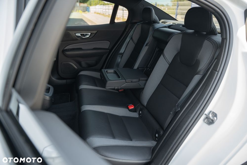 Volvo S60 - 35