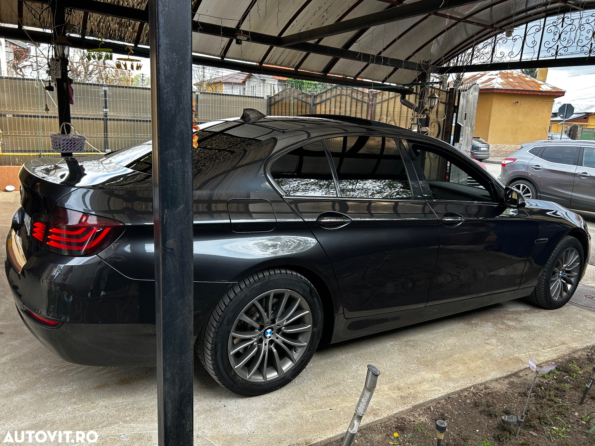 BMW Seria 5 525d Touring Aut. Luxury Line - 4