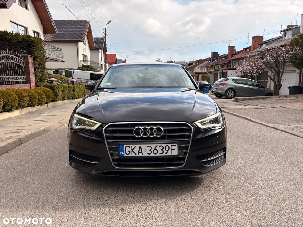 Audi A3 Sportback - 3