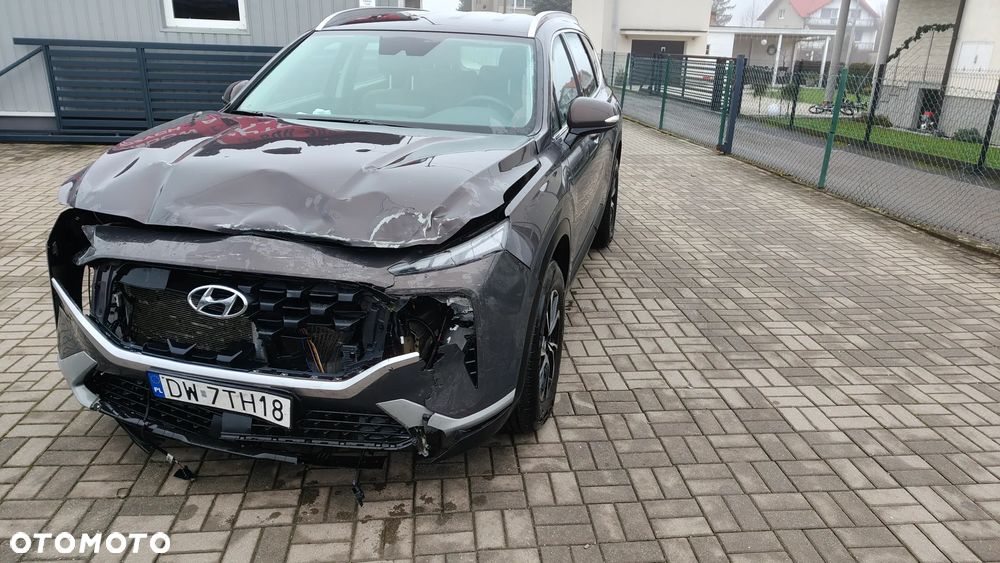 Hyundai Santa Fe 1.6 T-GDI HEV Smart