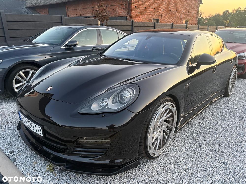 Porsche Panamera 4S - 1