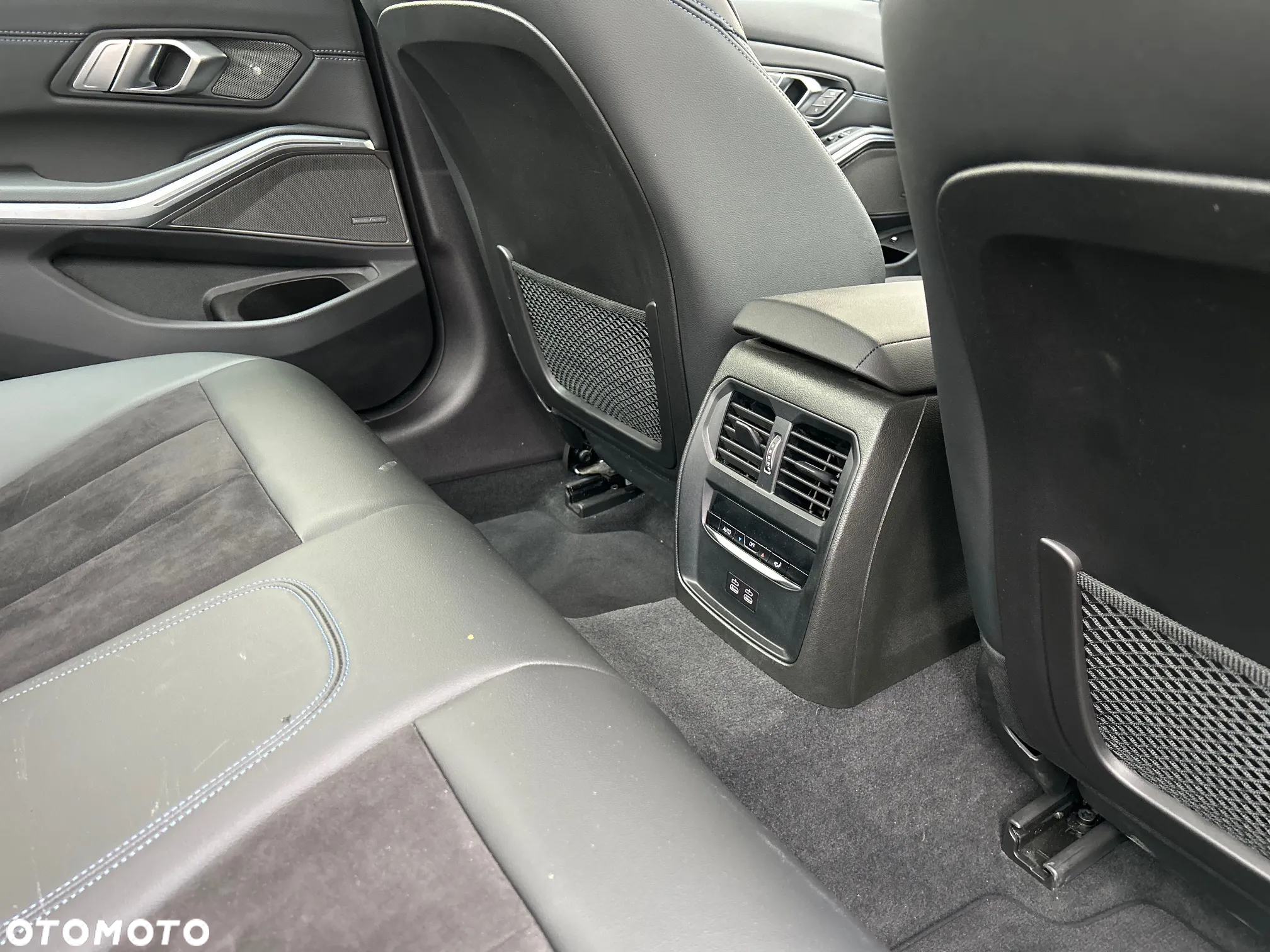BMW Seria 3 330e - 16